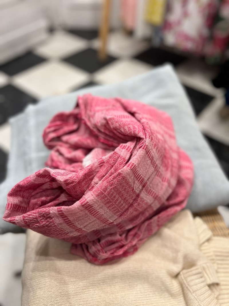 fouta scarve light pink eva 