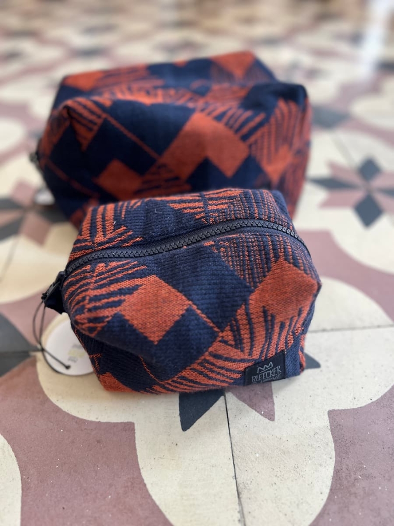 Bleecker & Love Indigo pouche