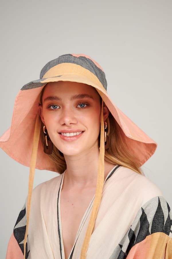 Multicolor hat by Pearl & Caviar