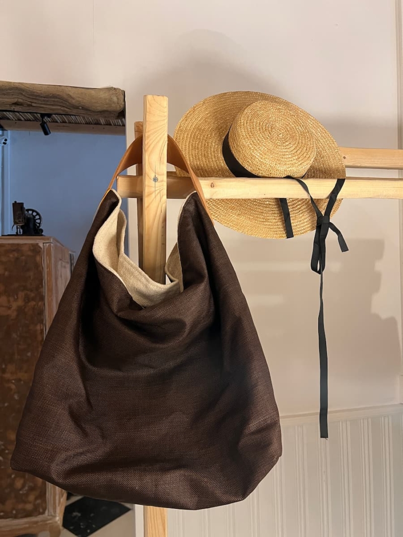 Nothing Shop Athens Cube Bag