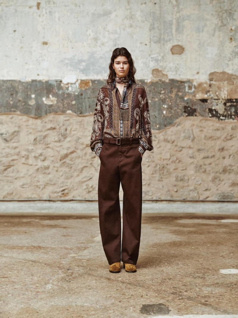 Devotion Twins Roselle Shirt in brown paisley print with relaxed sleeves and matching neck scarf
