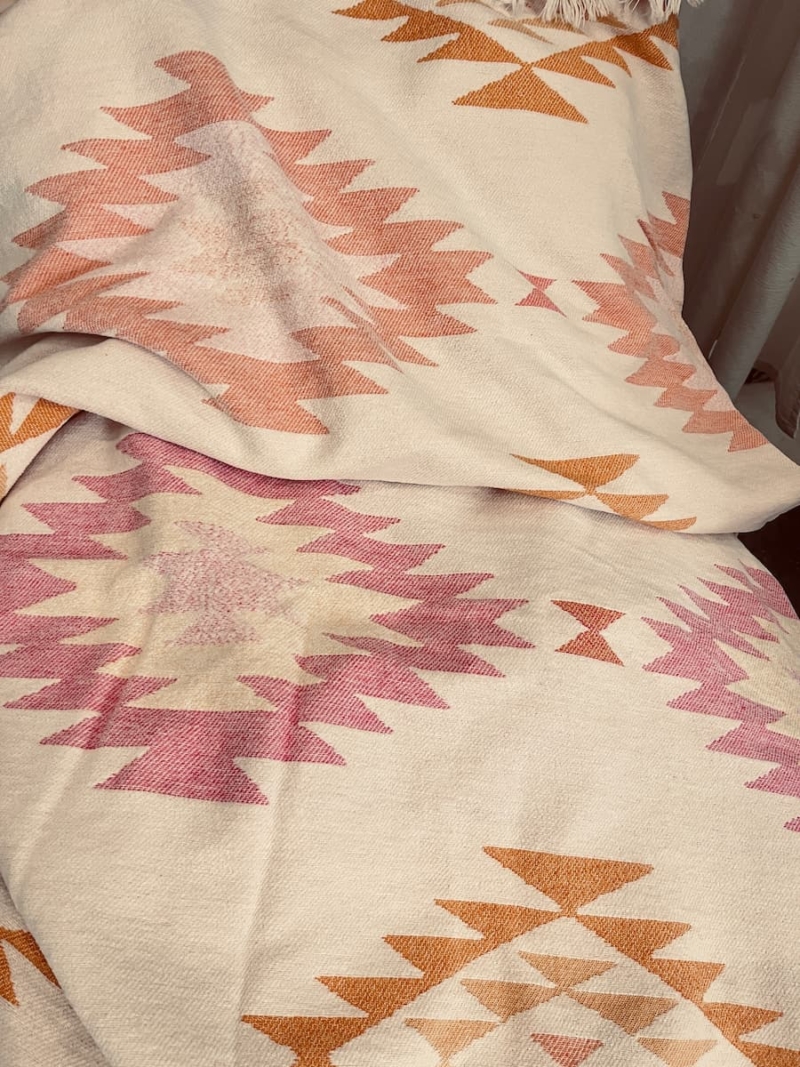 fouta blanket squares pink orange
